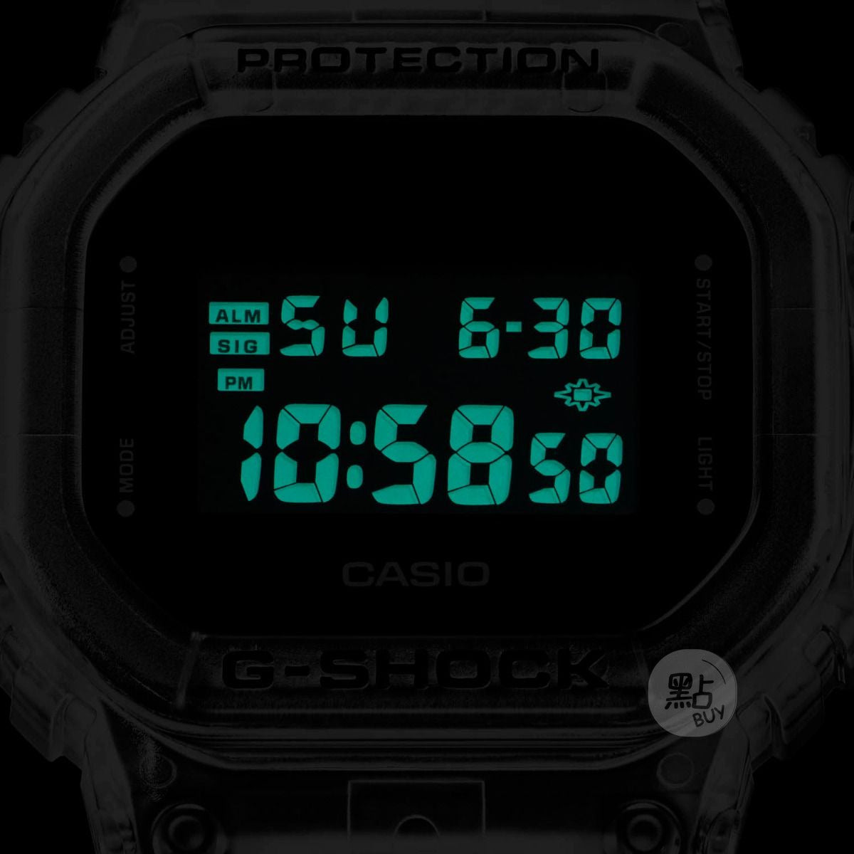 Casio DW-5600SKE-7JR close up night mode